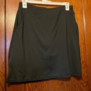 CEGOLF Black Women’s Skort Golf Tennis Pickleball Size Large NWT